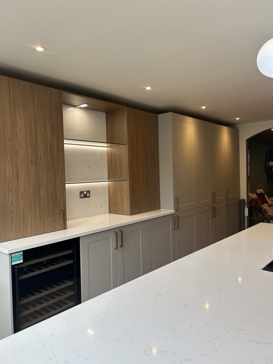 Newly completed bespoke kitchen with a quartz island and full-height cabinetry in Tooting, South London.
