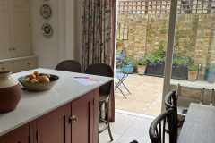 A beautiful side return extension on Stapleton Road, creating an impressive new kitchen and dining space filled with natural light.